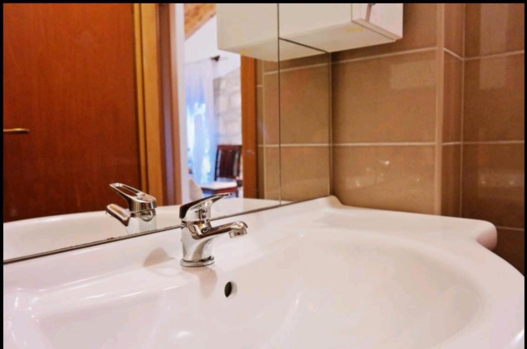 Apartment Beatrice. 10Mt To The Beach :) Rovigno Esterno foto